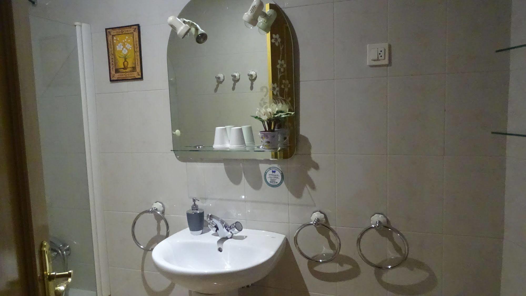 Hostal Lucus Lugo Buitenkant foto