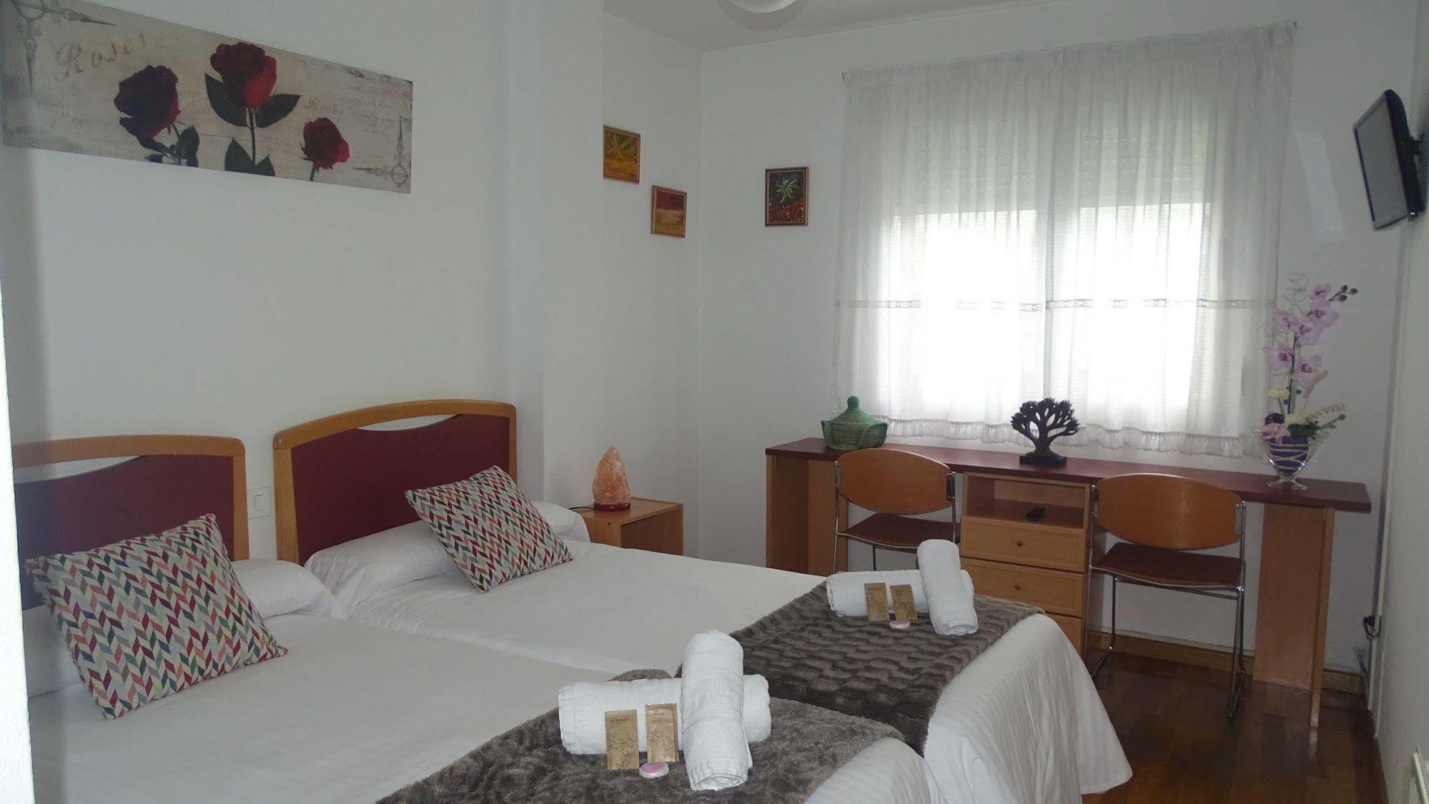 Hostal Lucus Lugo Buitenkant foto