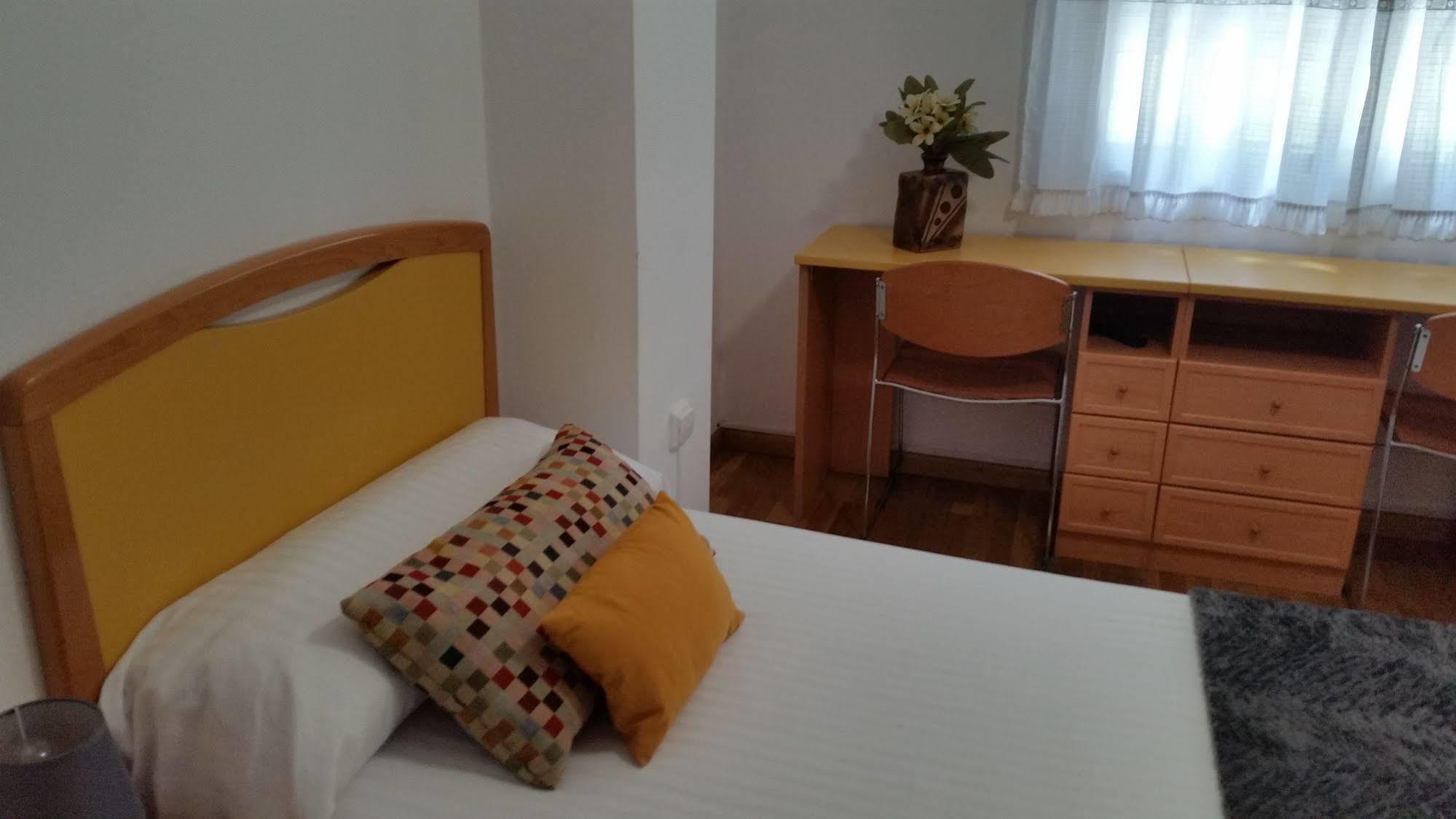 Hostal Lucus Lugo Buitenkant foto